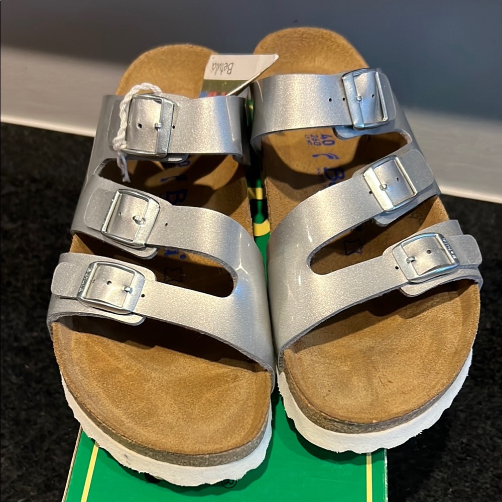 Women's Triple-Buckle Silver Comfort Sandals